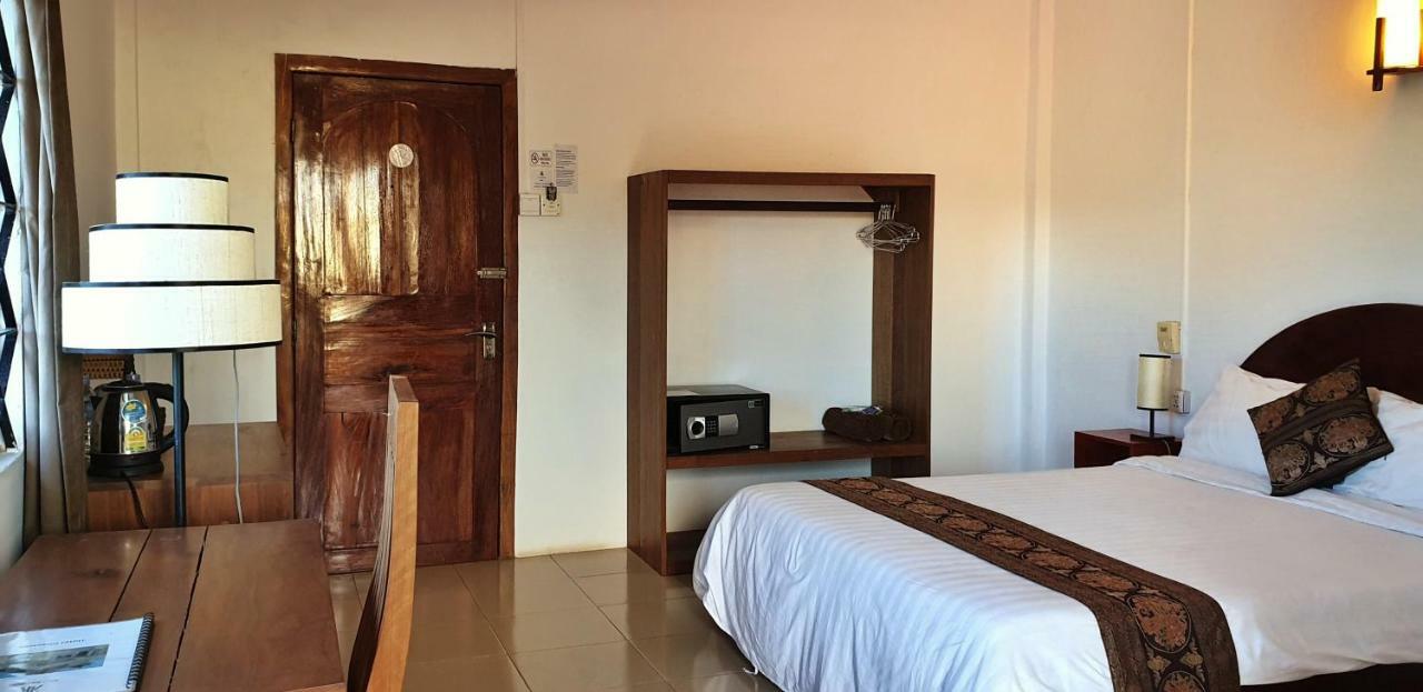 Kool Kampot Hotel Kültér fotó